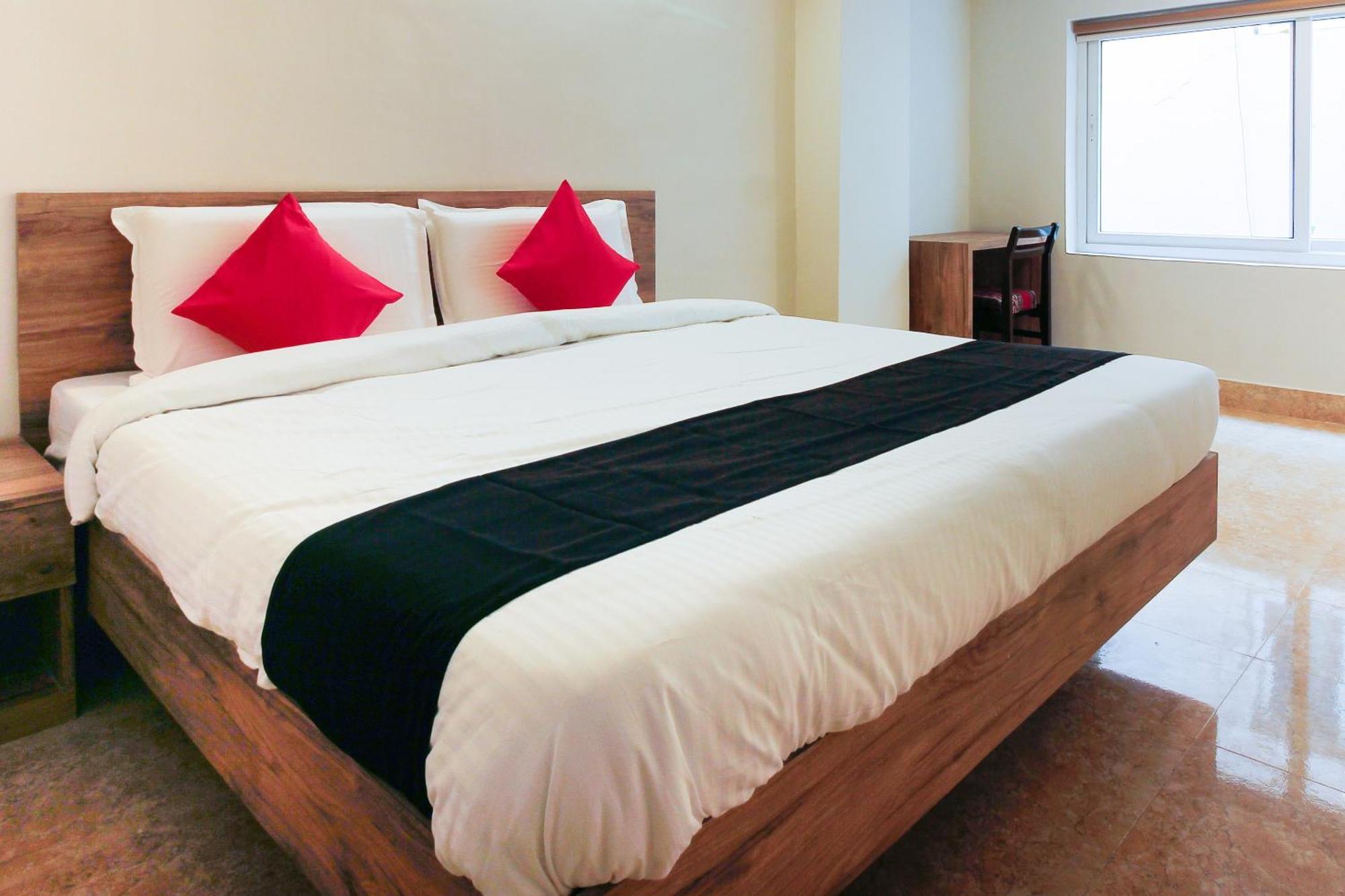 Capital O Sri Suprabhat Grand Near Kachiguda Railway Station Hyderabad Eksteriør bilde
